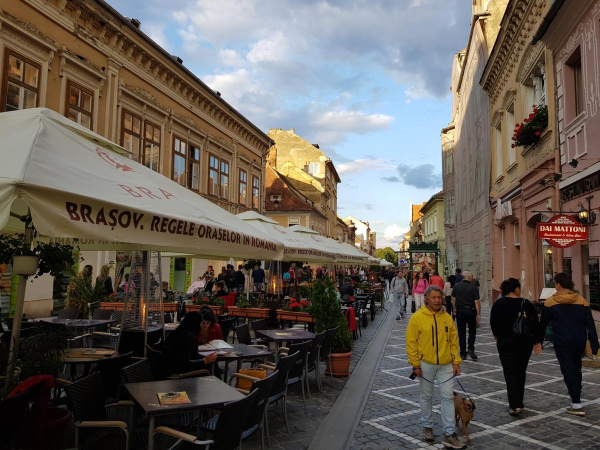 Wood House Republicii Hotel Braşov Eksteriør billede
