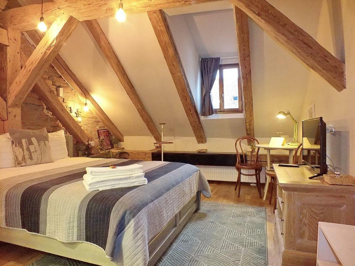 Wood House Republicii Hotel Braşov Eksteriør billede
